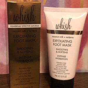 Exfoliating foot mask